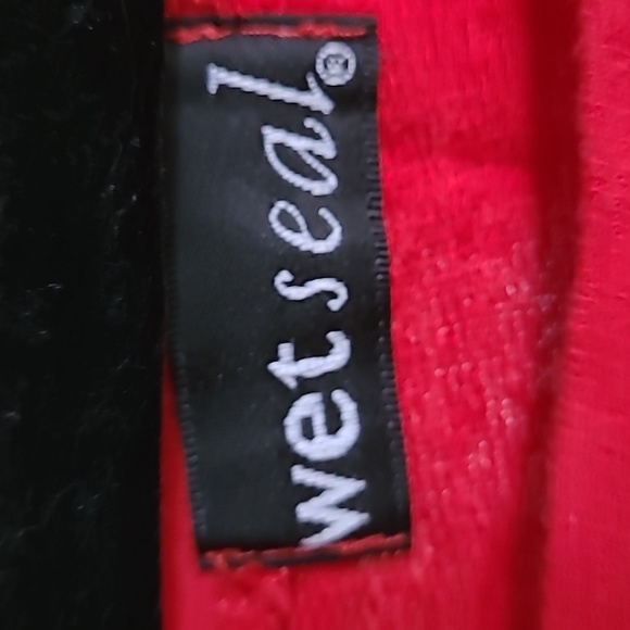 Wet seal red ♥️ long sleeve shirt/size M - Picture 5 of 5